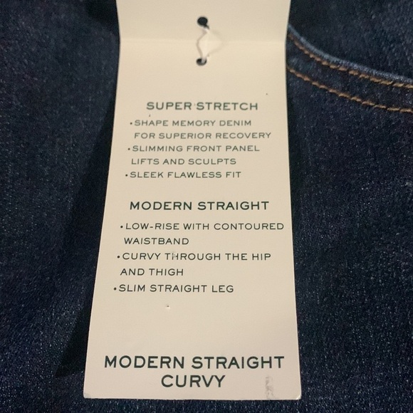 Lauren Ralph Lauren's NWT Straight Curvy Super Stretch Jeans Distressed 18x30 - Picture 11 of 14